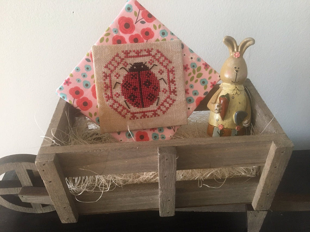 Quirky Quaker #9: Ladybug | Darling & Whimsy Designs