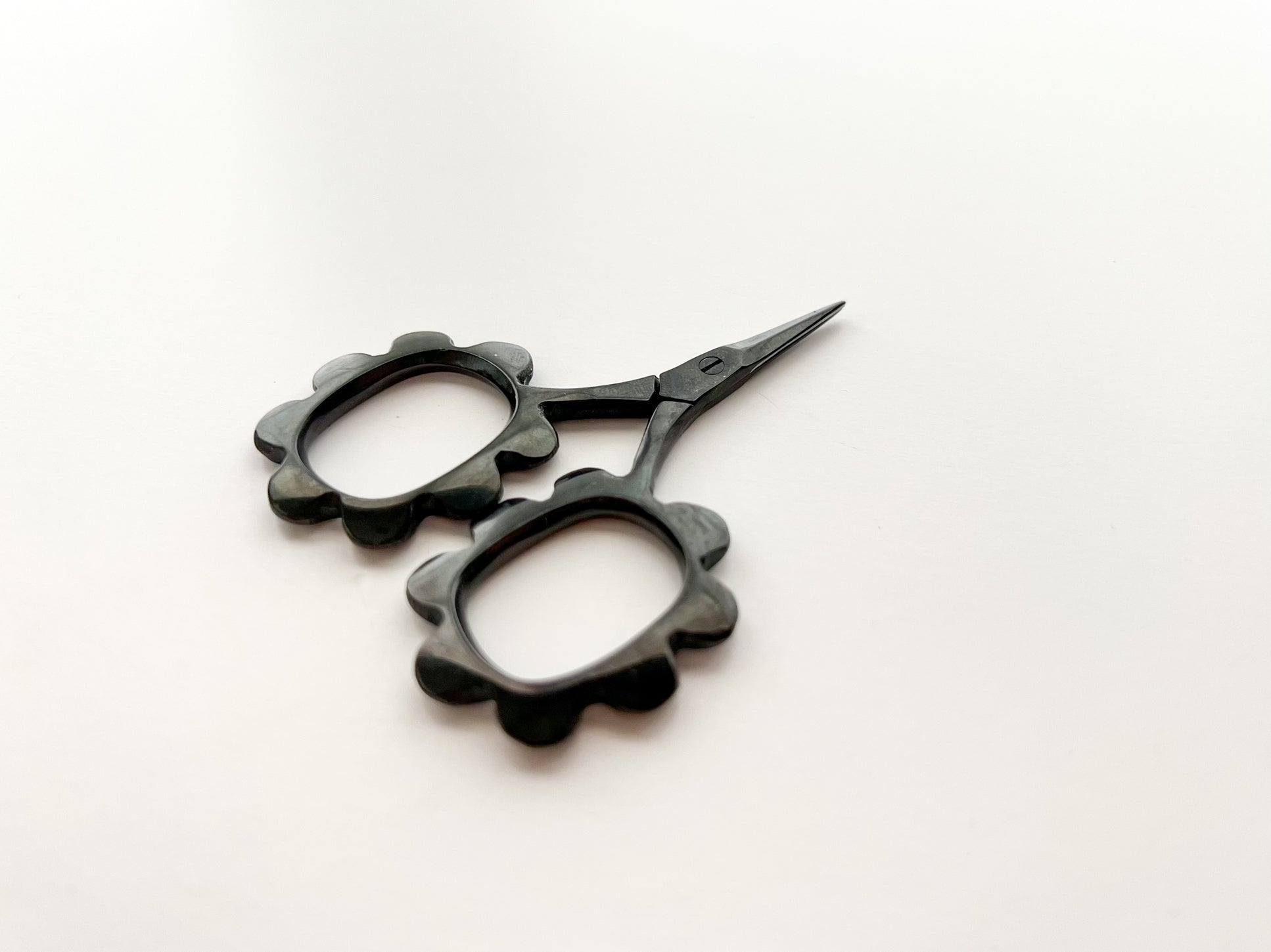 Flower Scissors - Black