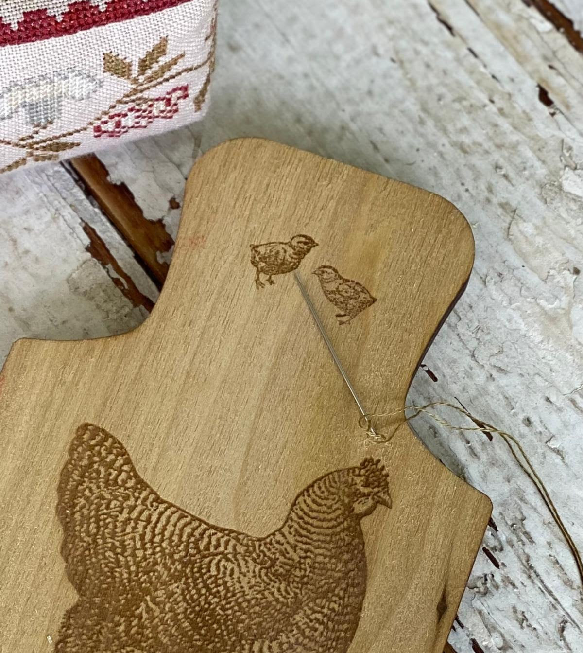 Hen & Chicks Thread Board with Needle Minder | Stacy Nash Primitives