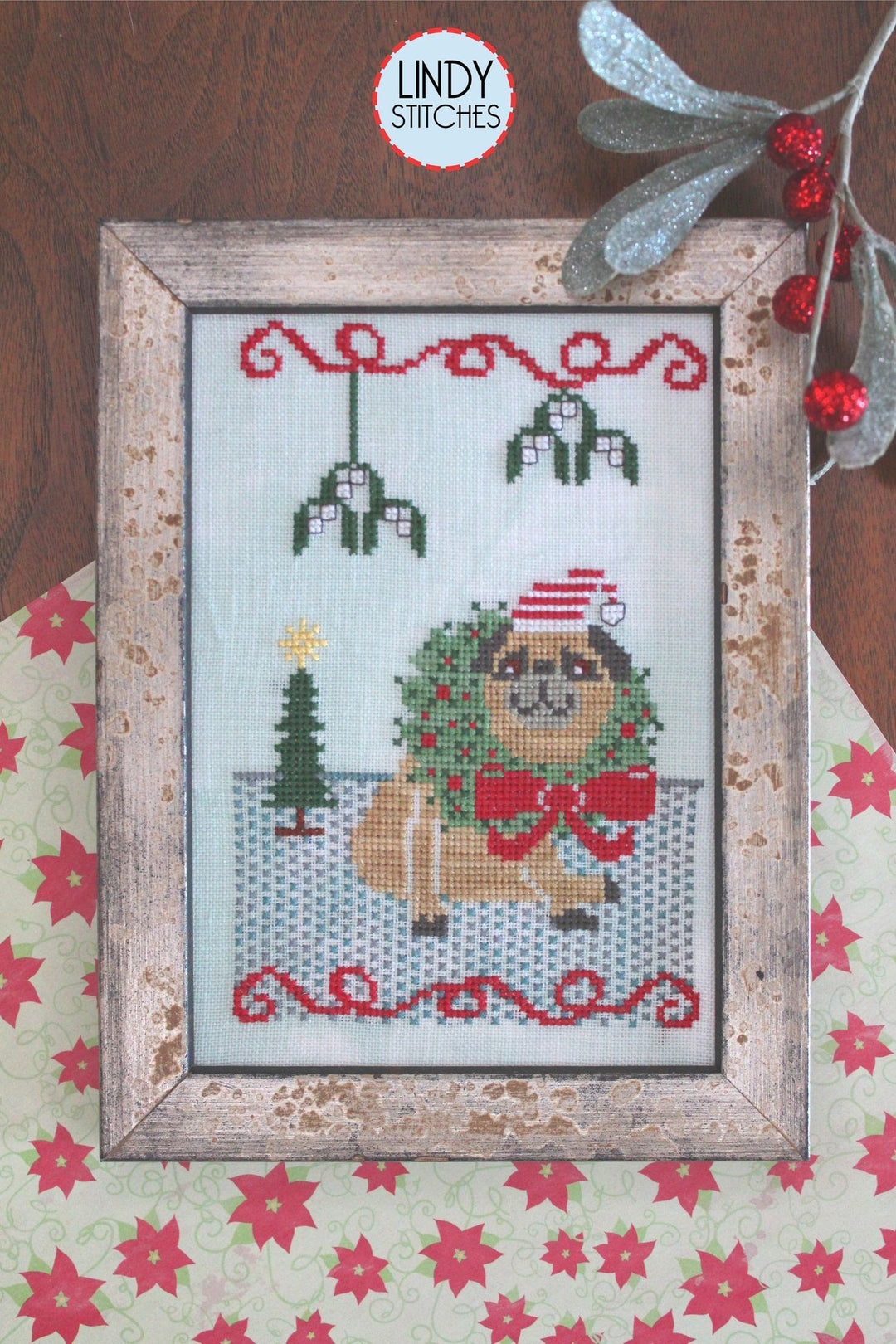 Posing in the Mistletoe | Lindy Stitches