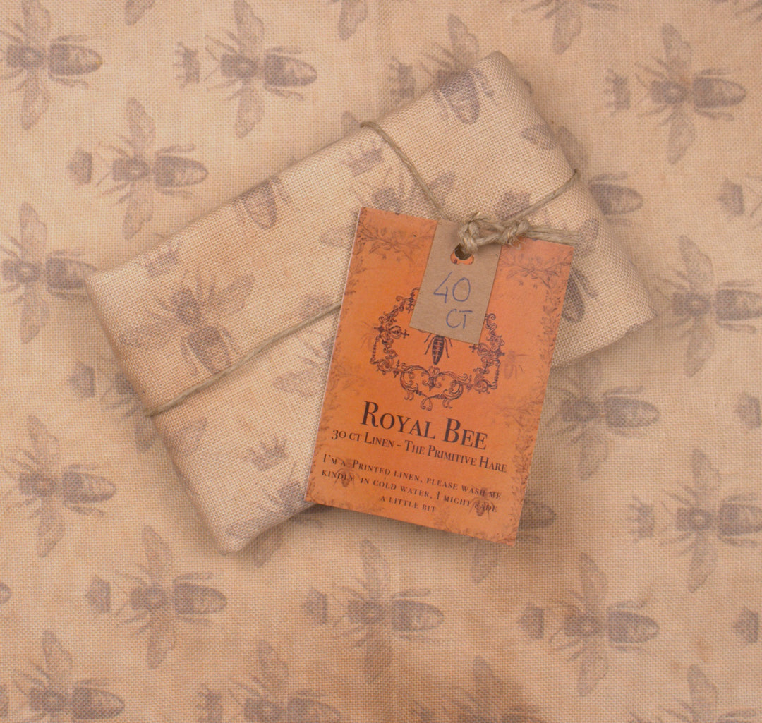 Royal Bee 30ct linen | The Primitive Hare