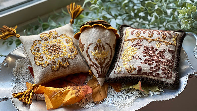 Samplings of Lace - Autumn | Jan Hicks Creates